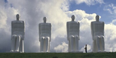 Esbjerg (DK). The four nine-metre-high giants overlooking the Wadden Sea constitute the masterpiece Man Meets the Sea created by Svend Wiig Hansen in 1995. They have become the landmark of the city of Esbjerg which, based on shipping and fisheries, has grown since the 1800s from next to nothing to being Denmark�s fifth largest city. Today this port plays a central role for the Danish offshore activities in oil and gas extraction in the North Sea.